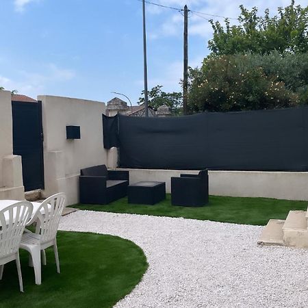 Logement Prive A Proximite Du Mont Ventoux Carpentras Dış mekan fotoğraf
