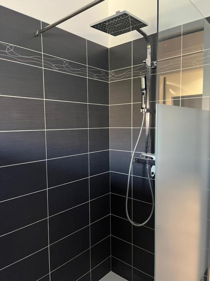 Logement Prive A Proximite Du Mont Ventoux Carpentras Dış mekan fotoğraf